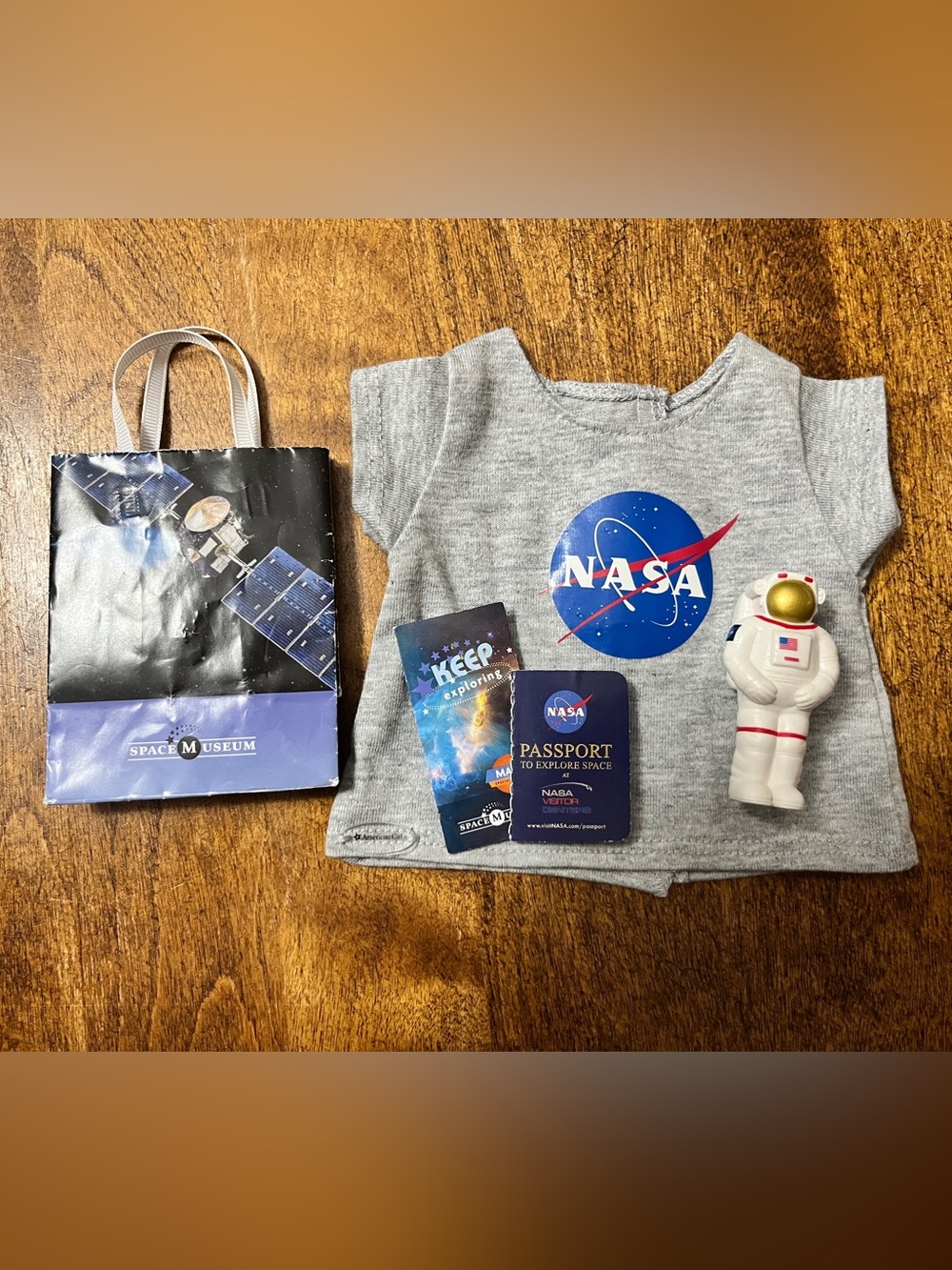 American Girl Luciana's Visitor Center Accessories + incomplete set